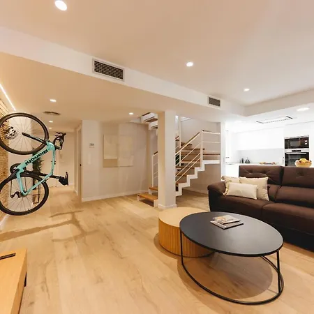 Bravissimo Cort Reial Duplex, Spacious With 3 Bedrooms Gérone