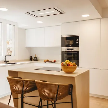 Διαμέρισμα Bravissimo Cort Reial Duplex, Spacious With 3 Bedrooms