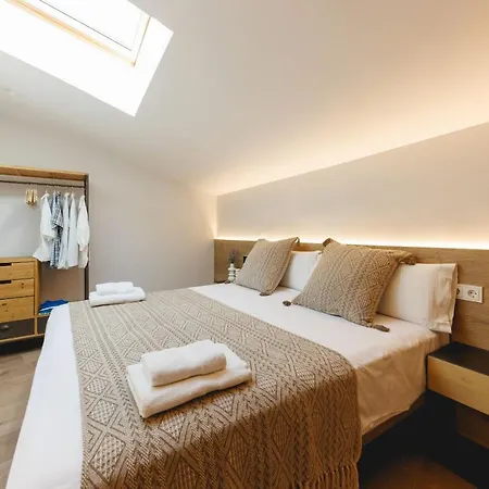 Appartement Bravissimo Cort Reial Duplex, Spacious With 3 Bedrooms Gérone