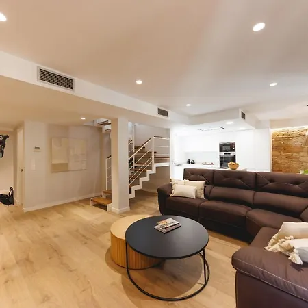 Bravissimo Cort Reial Duplex, Spacious With 3 Bedrooms Gérone