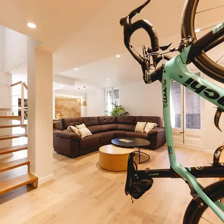 Bravissimo Cort Reial Duplex, Spacious With 3 Bedrooms Appartamento *