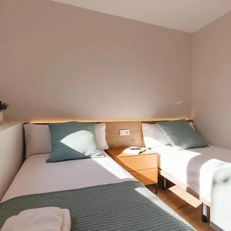 Bravissimo Cort Reial Duplex, Spacious With 3 Bedrooms Appartamento Girona