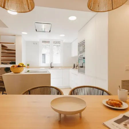 Bravissimo Cort Reial Duplex, Spacious With 3 Bedrooms Appartement Gerona