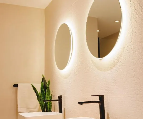 Bravissimo Cort Reial Duplex, Spacious With 3 Bedrooms Апартаменты