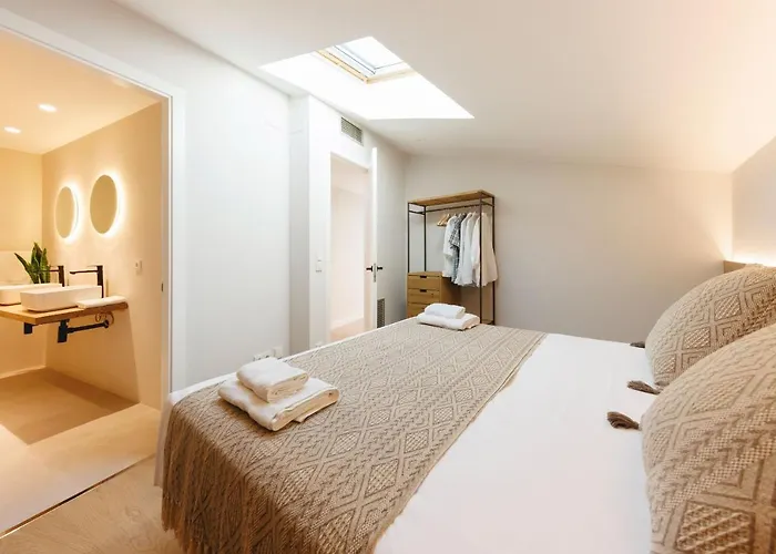 Bravissimo Cort Reial Duplex, Spacious With 3 Bedrooms Жирона