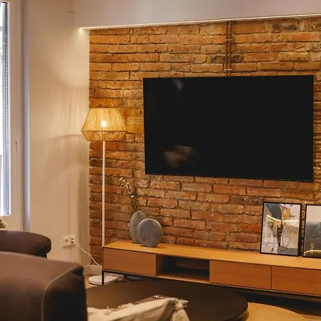 Apartamento Bravissimo Cort Reial Duplex, Spacious With 3 Bedrooms Gerona